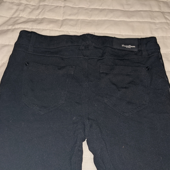 Pants with pegs on the side - Picture 4 of 6